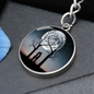Romantic Couple in Love Keychain Round , Valentines Day, Birthday, Anniversary Gift for Husband Wife Girlfriend Boyfriend