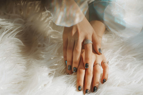 why jewlery is the best gift for valentines day .
